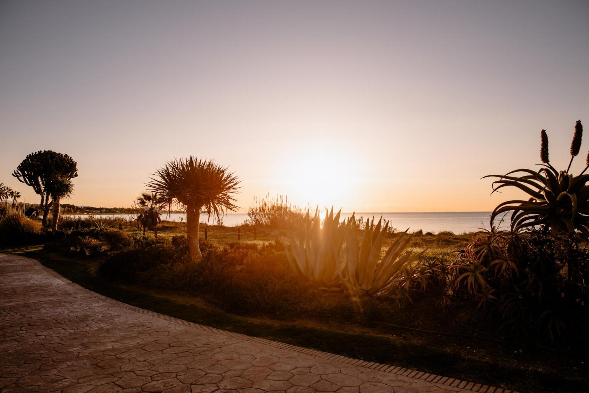 The Flag Hotel Marbella, Estepona Adult Recommended المظهر الخارجي الصورة