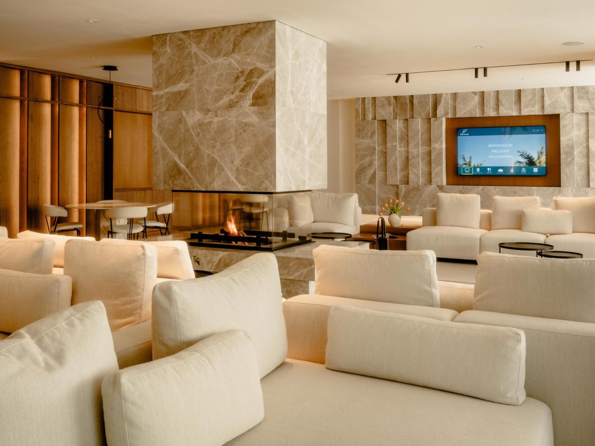 The Flag Hotel Marbella, Estepona Adult Recommended المظهر الخارجي الصورة