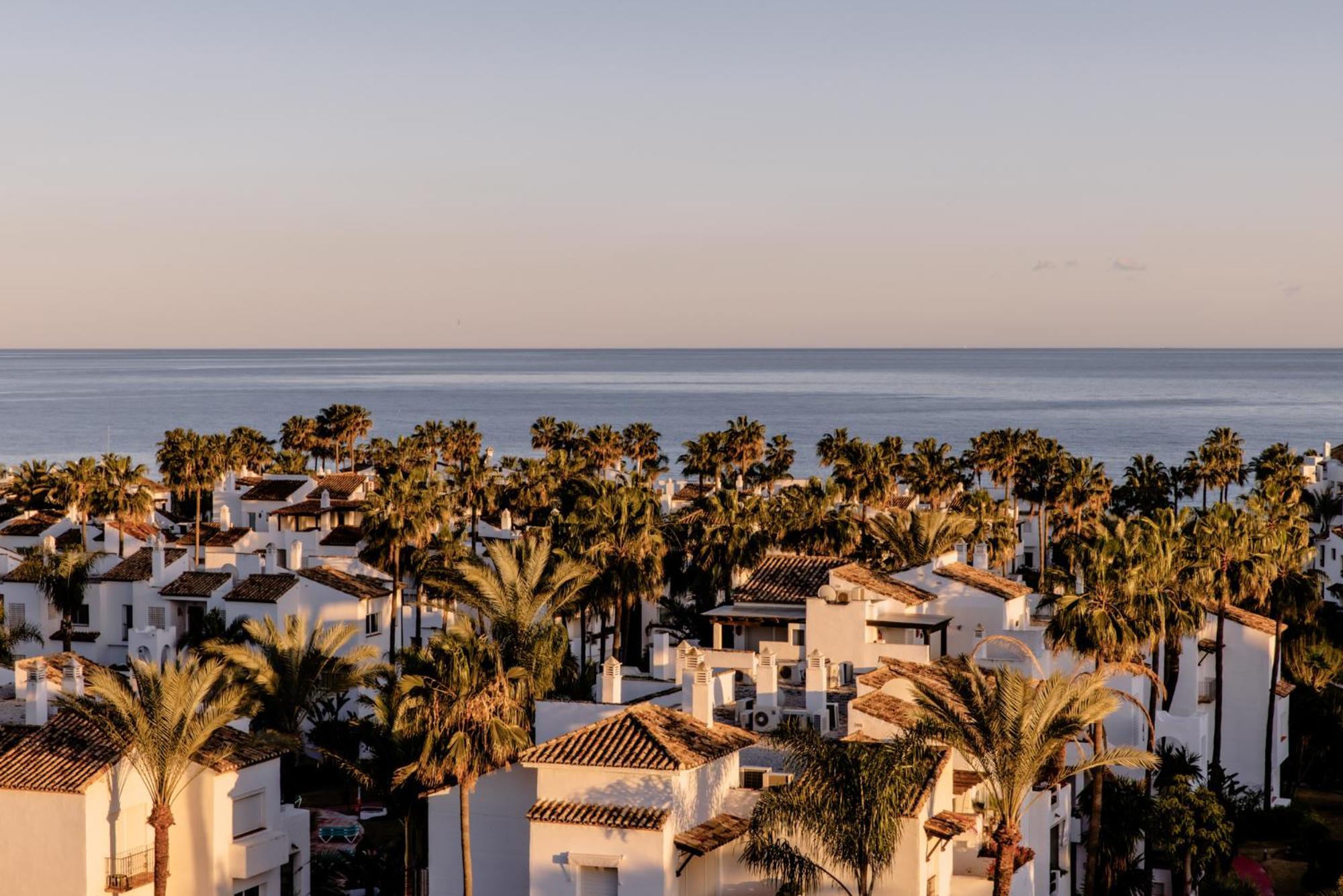 The Flag Hotel Marbella, Estepona Adult Recommended المظهر الخارجي الصورة